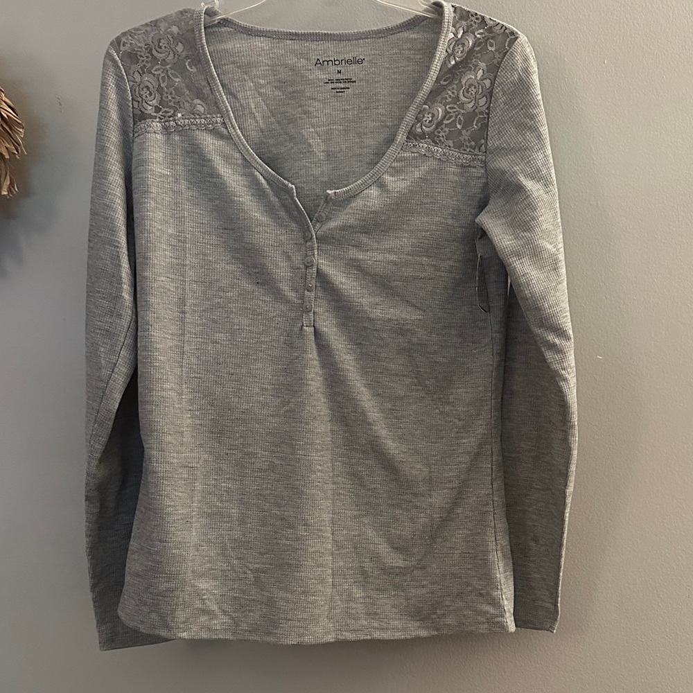 Ambrielle Light Gray Lace Detail pajama Top